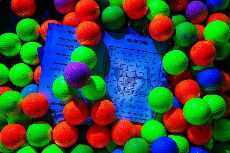 plonk crazy golf balls