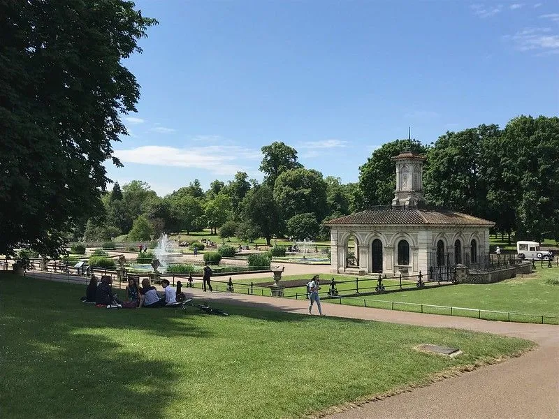 The Italian gardens in Hyde Park are really beautiful to explore with the family.