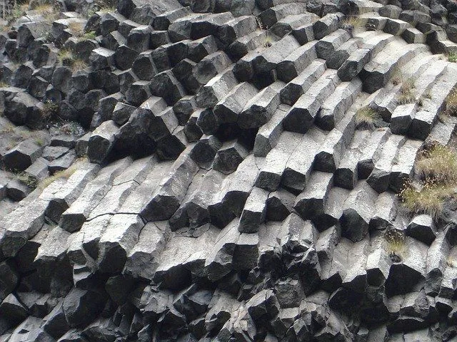 These basalt facts will help you learn more about the rocks that make up the oceanic crust